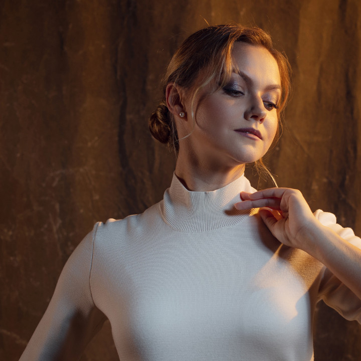 LOW-PROFILE LUXE: HOW TO ACHIEVE A LUXURY LOOK WITHOUT LOGOS